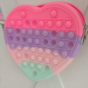 Source Unknown Heart-Shaped Pop It Bag - Pink, Purple, Green